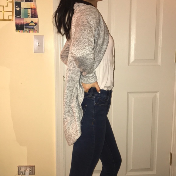 Gray knit cardigan - Picture 2 of 3